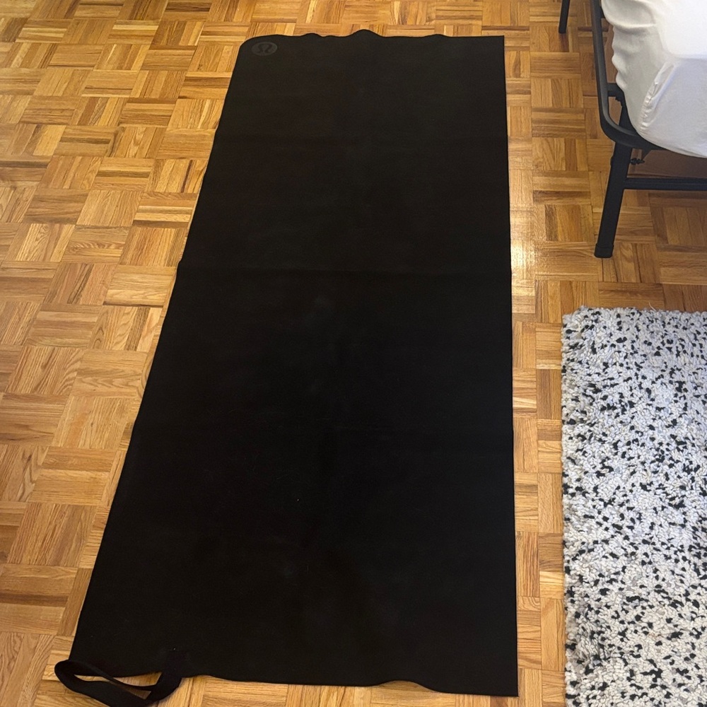 Black Yoga Mat